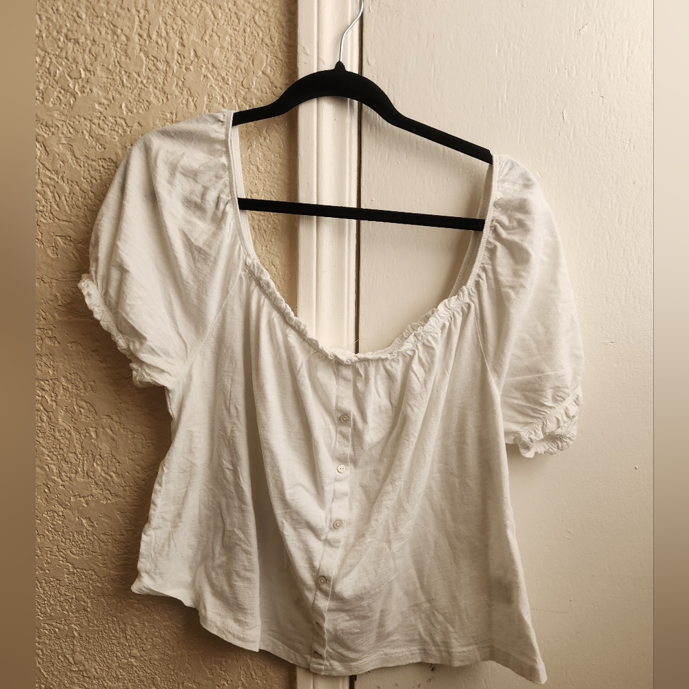 NWOT- American Eagle- White Puff Sleeve Tee